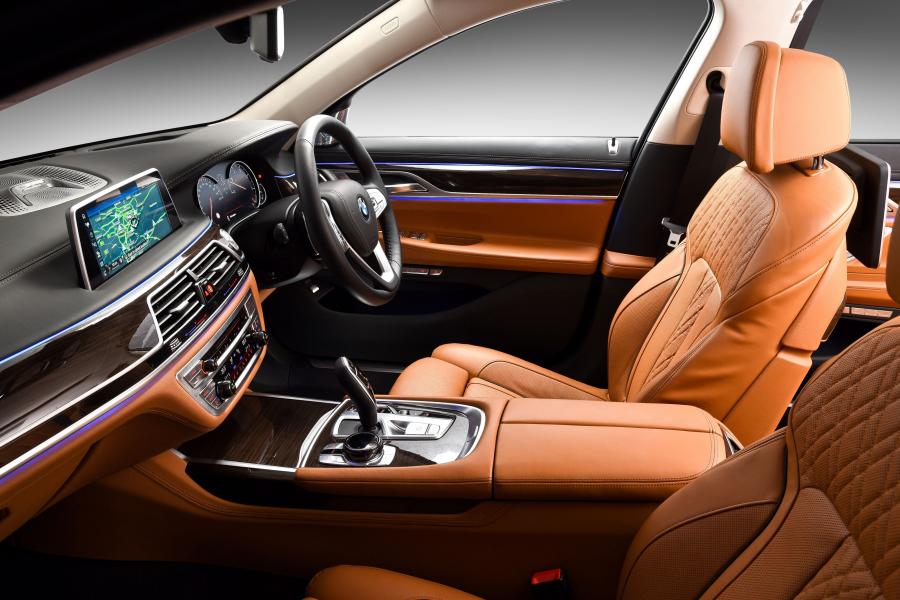  BMW 730d 2016 года  (ZA) (фото 27 из 30)